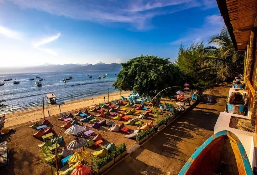 Gili Sands Hotel & Bar