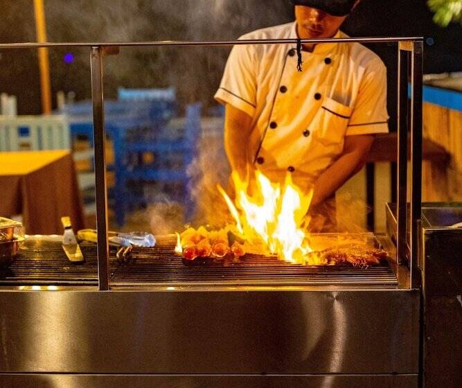 Gili Sands Hotel & Bar