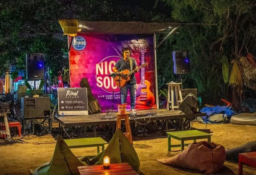 Gili Sands Hotel & Bar
