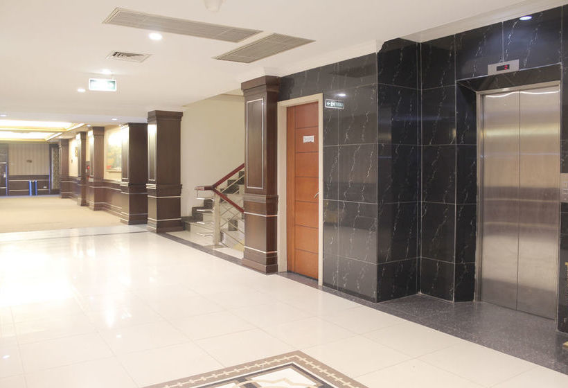 호텔 Airy Kuantan Raya 120 Pekanbaru