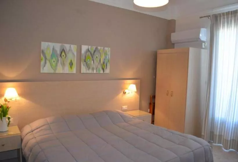 هتل Archontissa Rooms