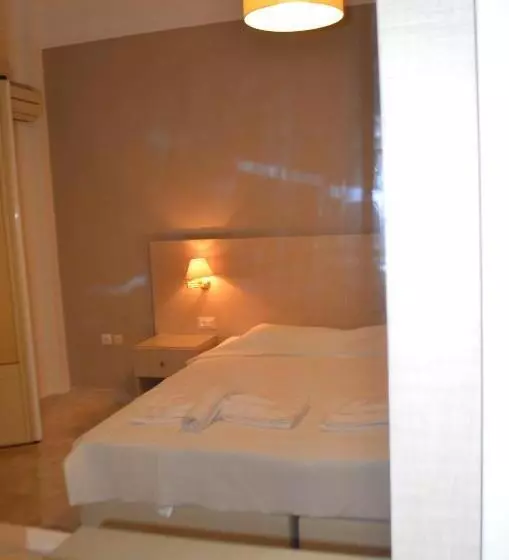 هتل Archontissa Rooms