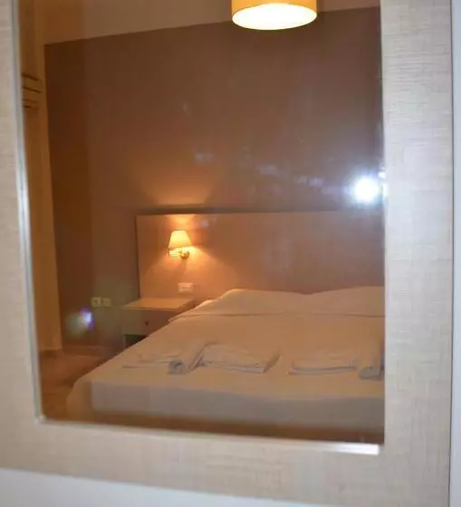 هتل Archontissa Rooms