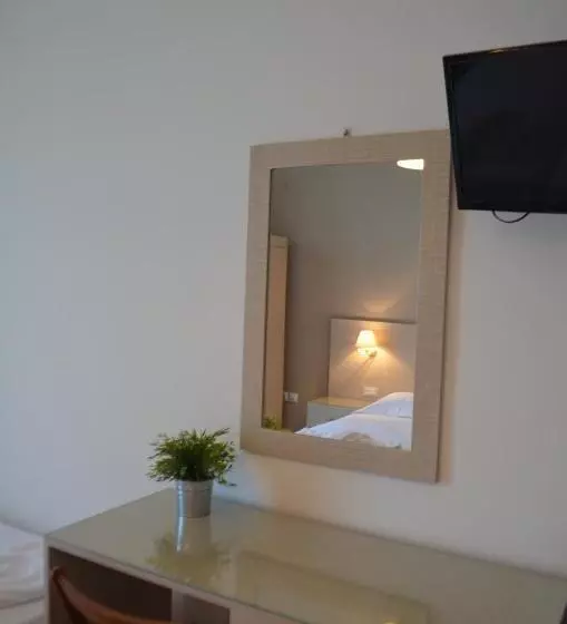 هتل Archontissa Rooms