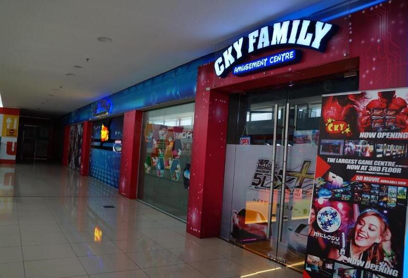 Greens Hotel & Suites