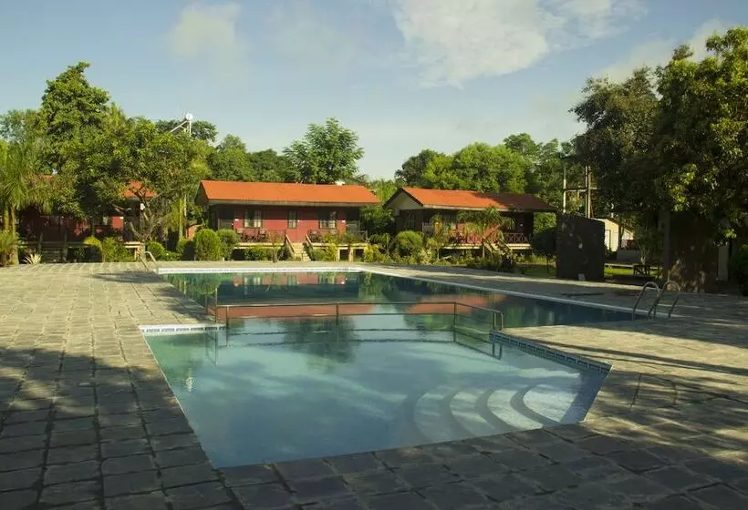 هتل Jungle World Resort