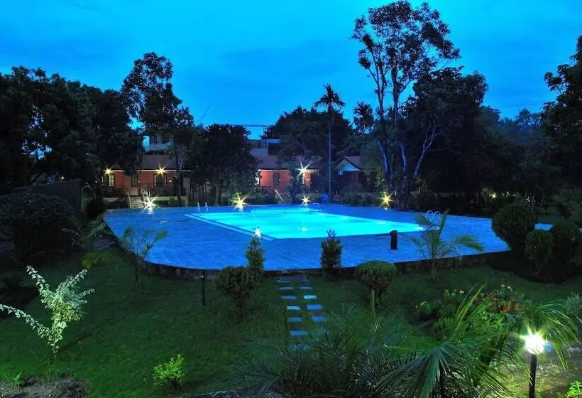 هتل Jungle World Resort