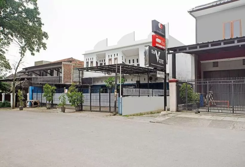 ホテル Reddoorz @  Arimbi Dewi Sartika Baru