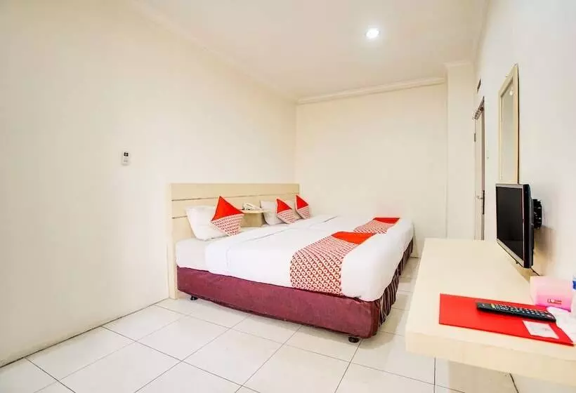 ホテル Reddoorz @  Arimbi Dewi Sartika Baru