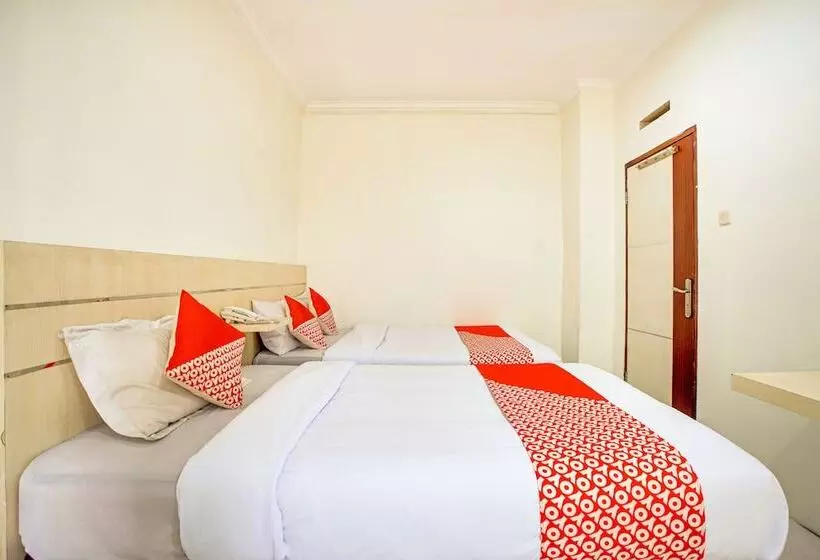 ホテル Reddoorz @  Arimbi Dewi Sartika Baru