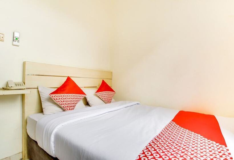 Hotel Reddoorz @  Arimbi Dewi Sartika Baru