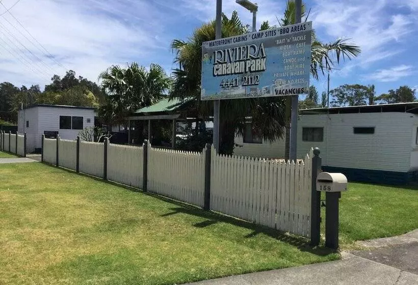 ホテル Riviera Caravan Park