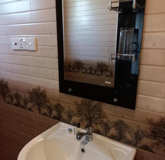 فندق Sea Breeze Guest House