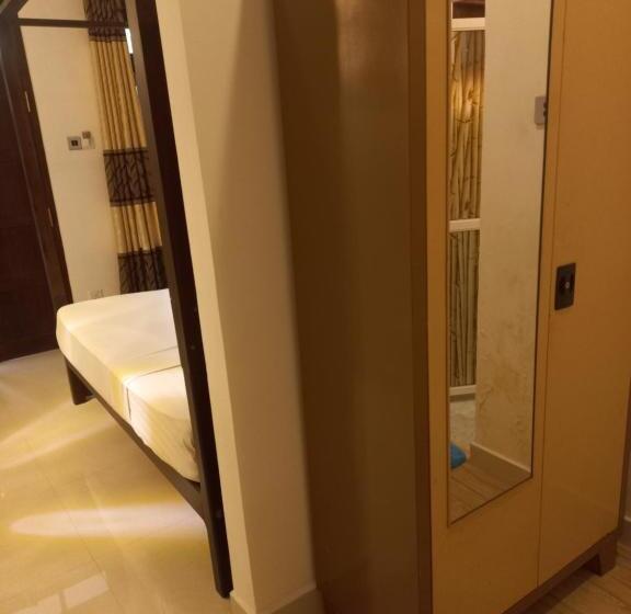 فندق Sea Breeze Guest House