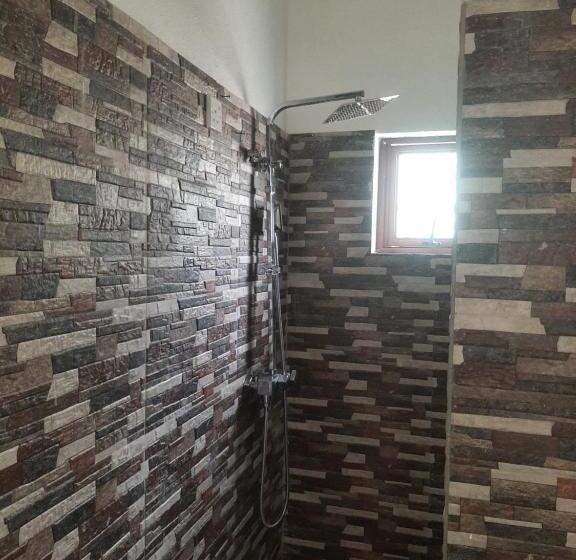 فندق Sea Breeze Guest House