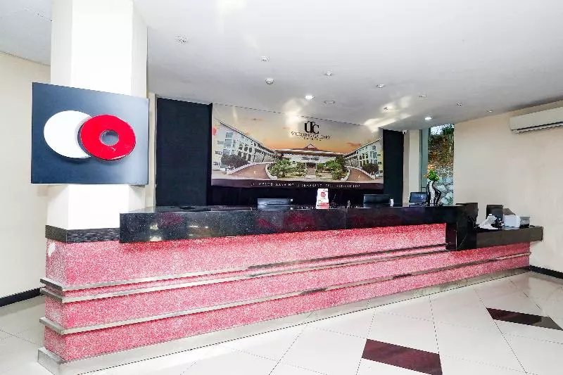 Hotell Utc  Semarang