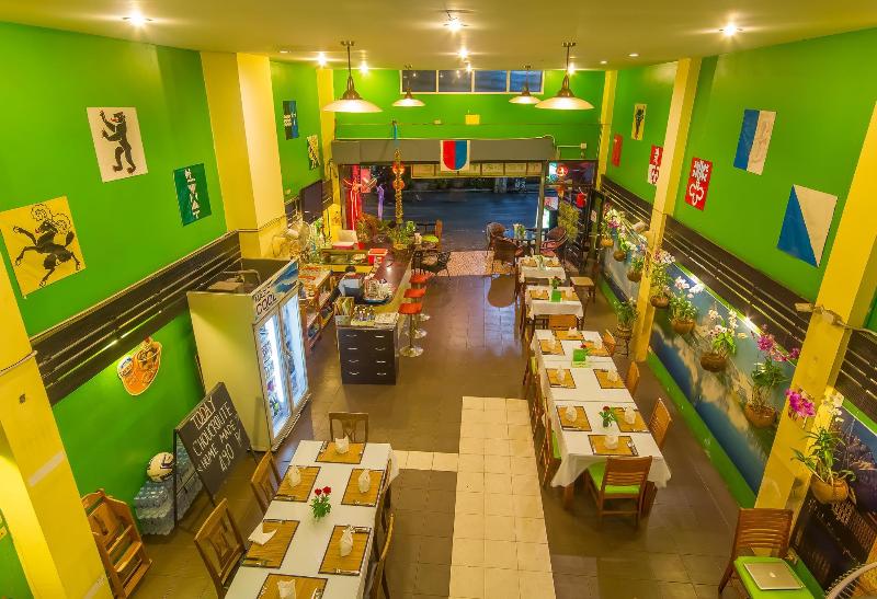 پانسیون Aree's House