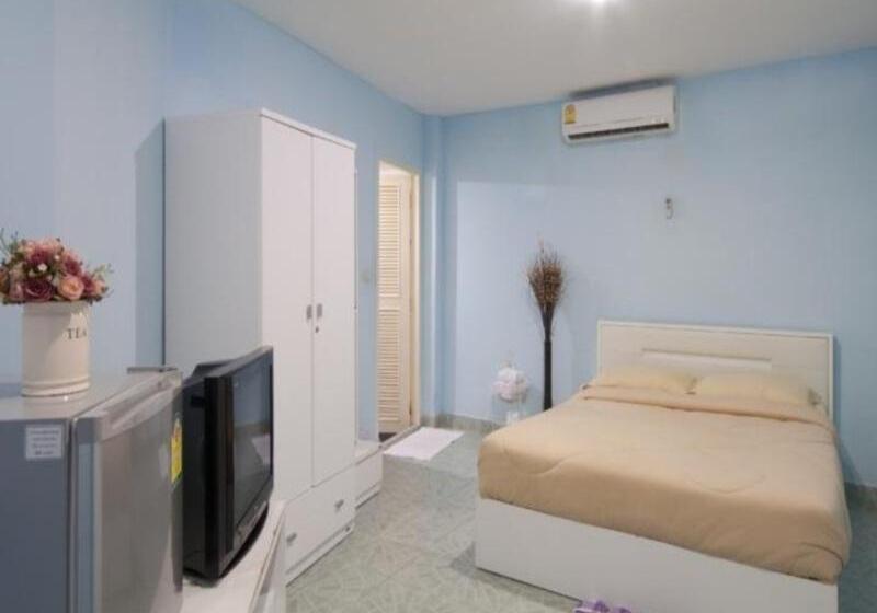 پانسیون Aree's House