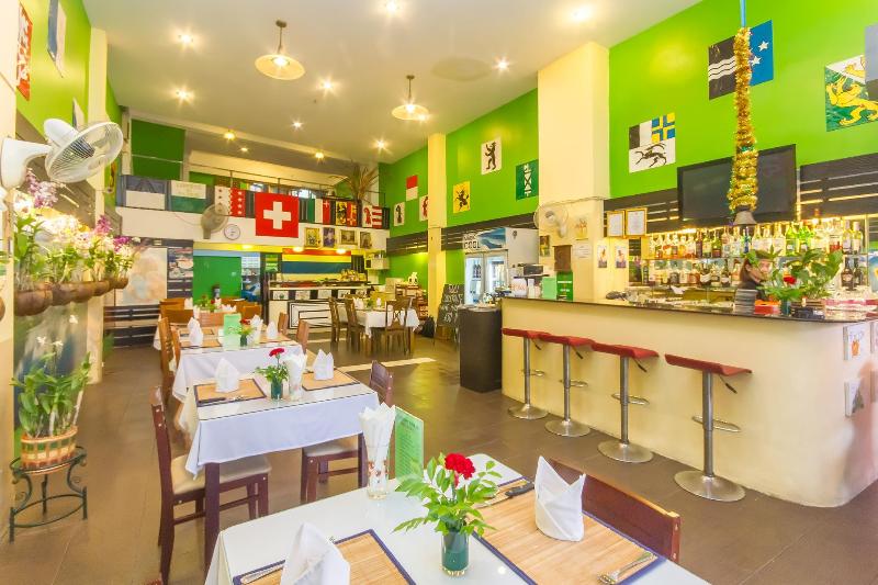 پانسیون Aree's House