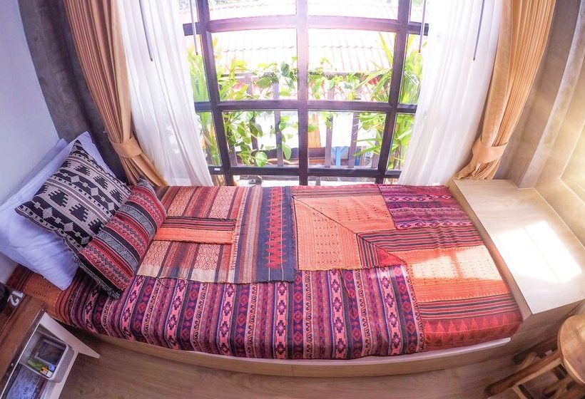 펜션 Buffalo Thai Cafe & Bistro