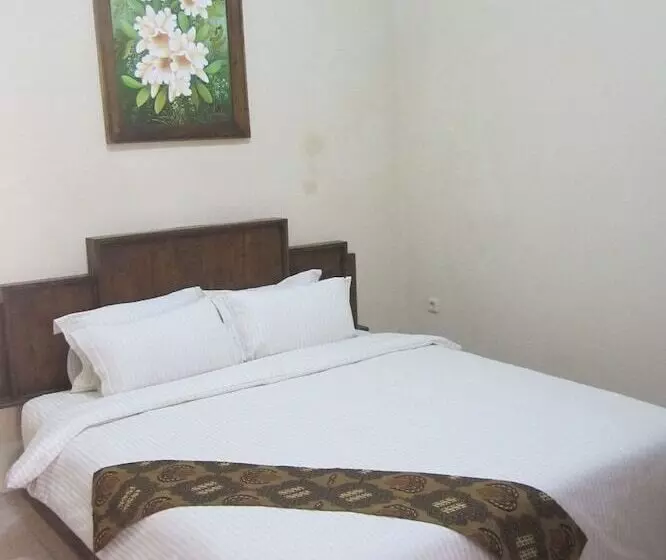 Majatalo Larasati Guest House