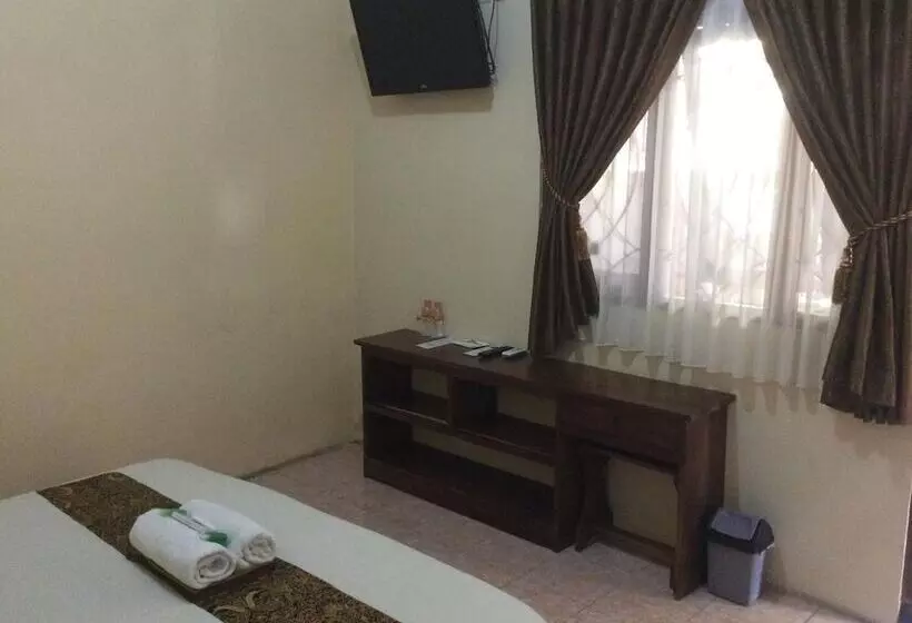 Majatalo Larasati Guest House