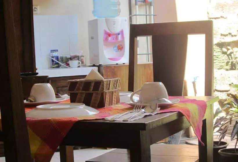 Majatalo Larasati Guest House