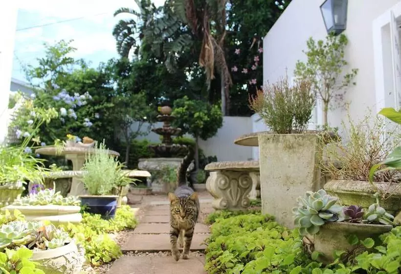ペンション Sandals Guest House