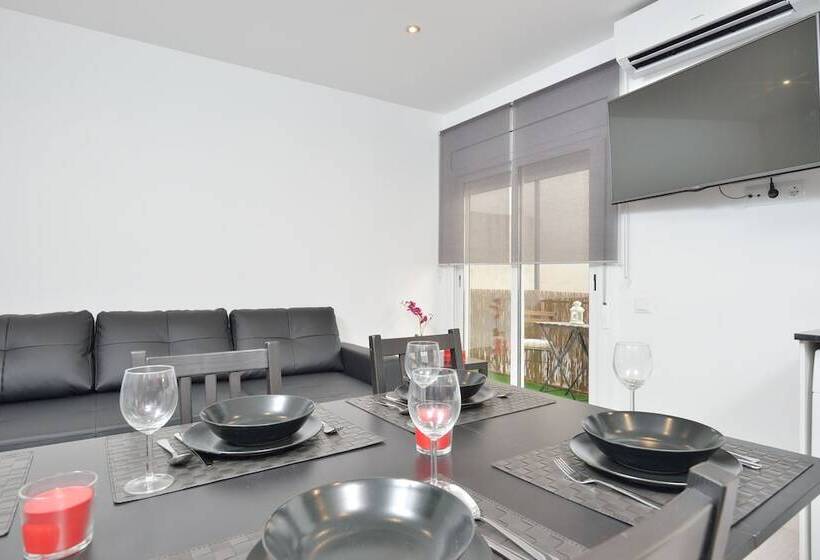 Sitges Trip Apartment Flors