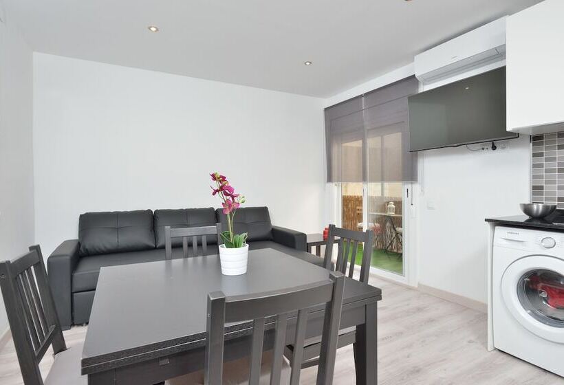 Sitges Trip Apartment Flors