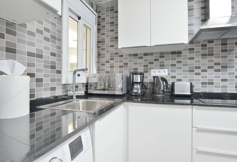 Sitges Trip Apartment Flors