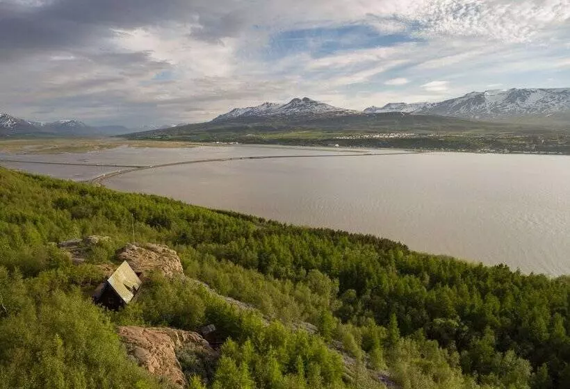 Viking Cottages & Apartments