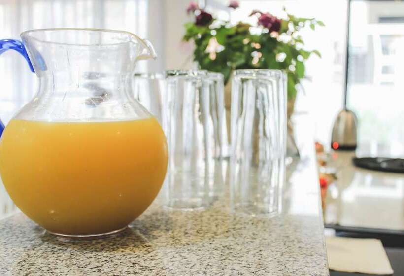 צימר Vineyard On The Hill Guest House