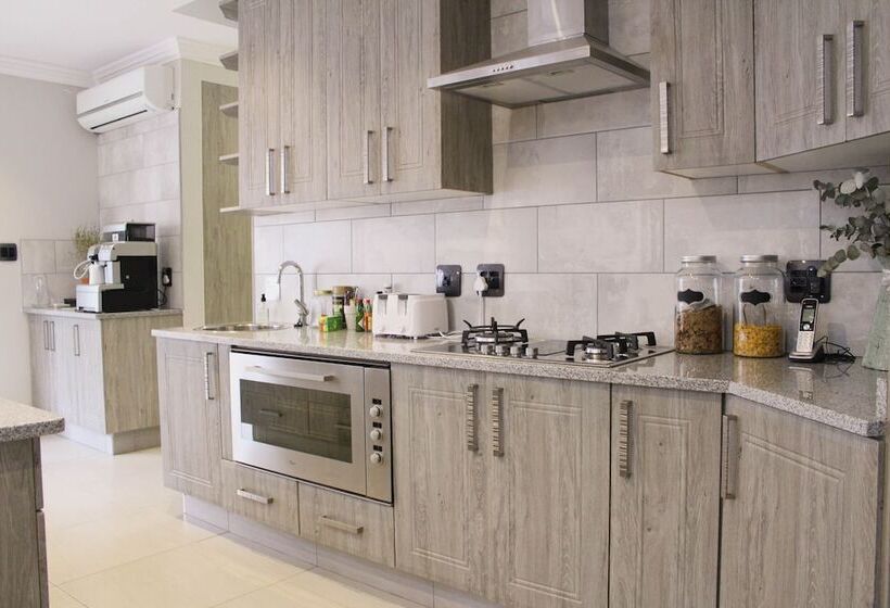 צימר Vineyard On The Hill Guest House