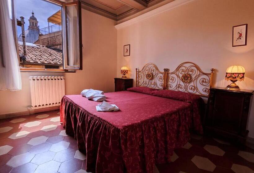 هتل B&b Dei Rossi