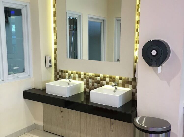 هتل Msquare Palembang