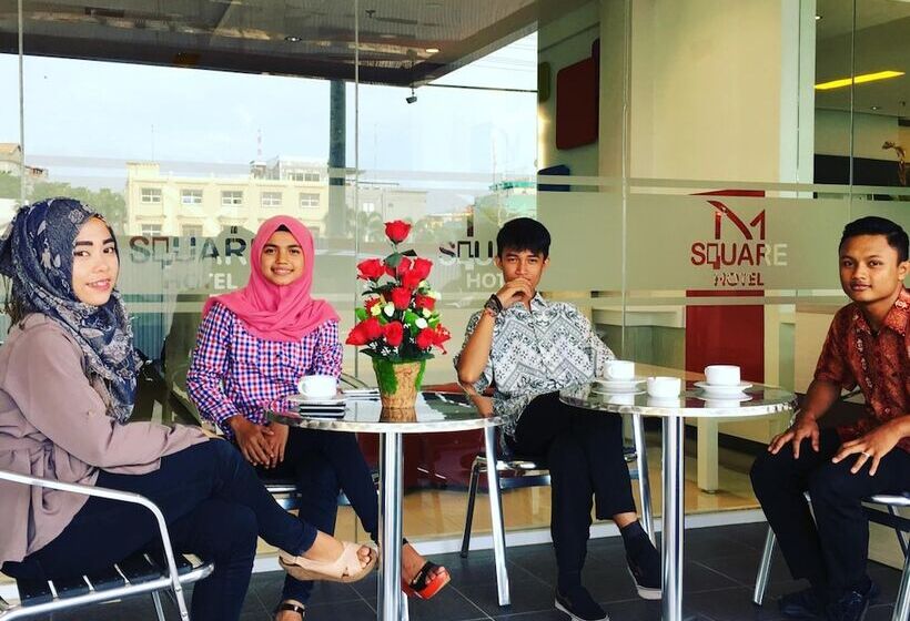 هتل Msquare Palembang