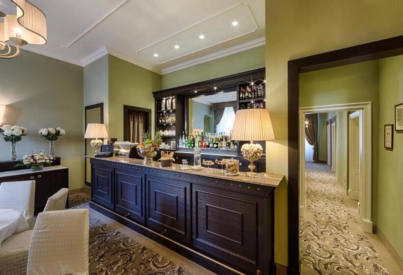 هتل Palazzo Roselli Cecconi