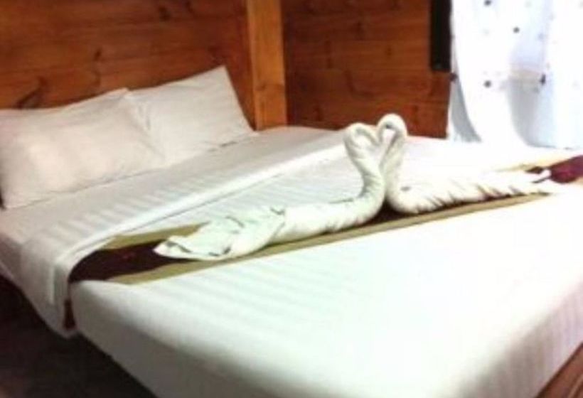 Отель Tarn Tawan Resort