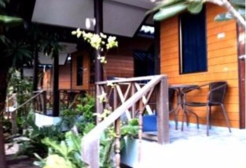 Отель Tarn Tawan Resort