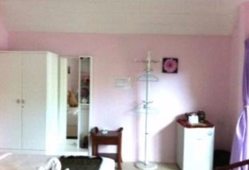 Отель Tarn Tawan Resort