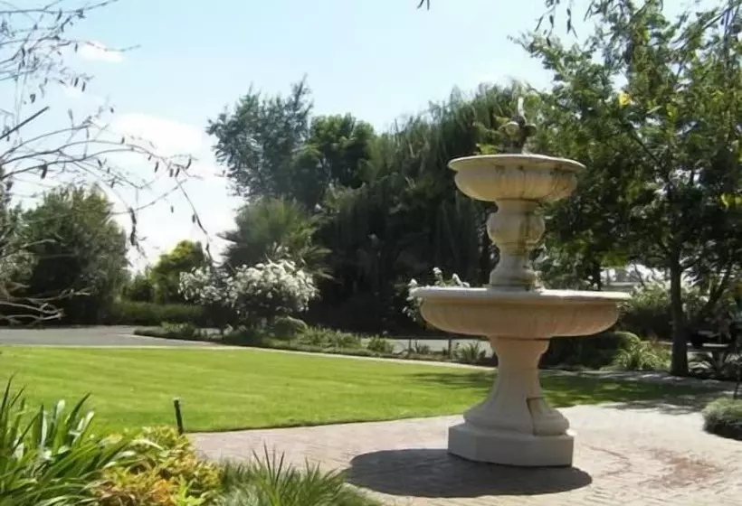 پانسیون Africasky Guest House