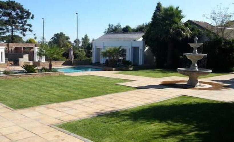 پانسیون Africasky Guest House