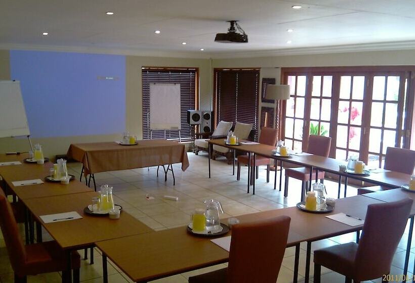 پانسیون Africasky Guest House