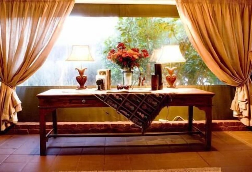 پانسیون Africasky Guest House