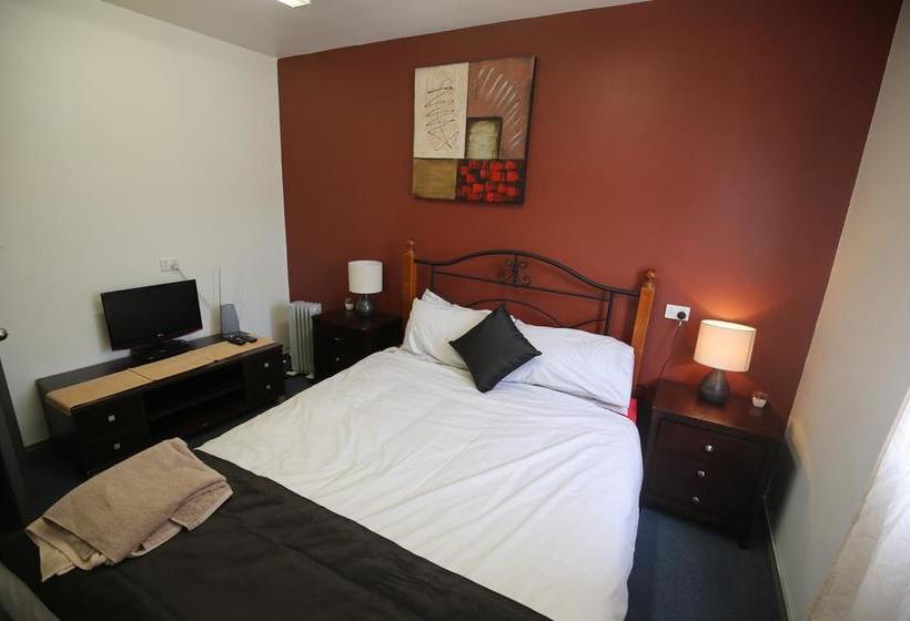 فندق صغير The Nook Backpackers