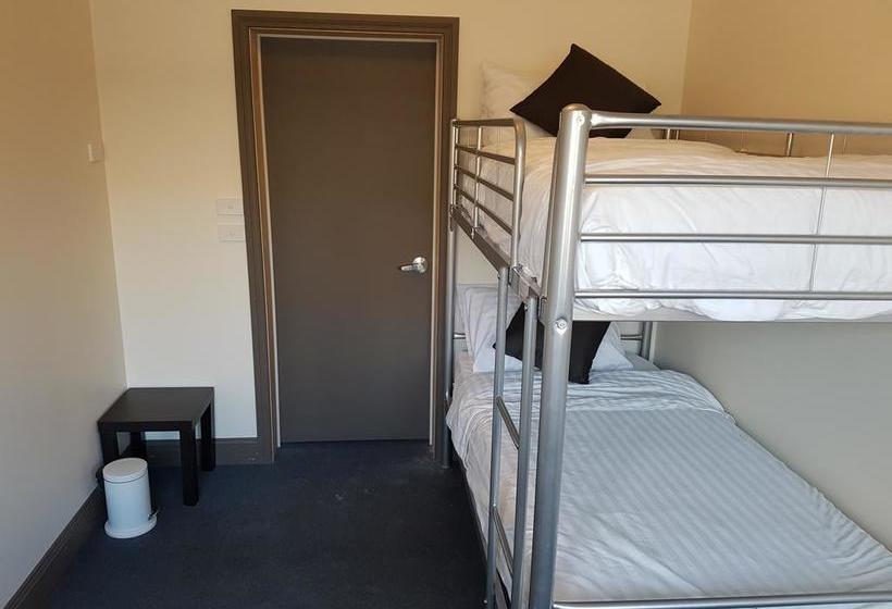 فندق صغير The Nook Backpackers