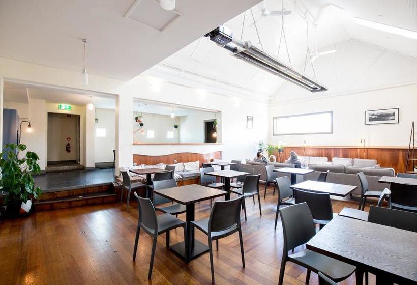 فندق صغير The Nook Backpackers