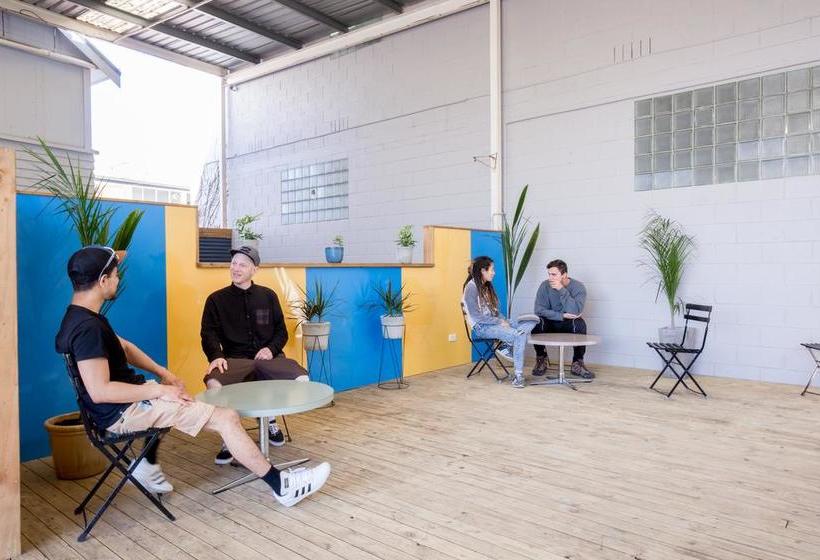 فندق صغير The Nook Backpackers