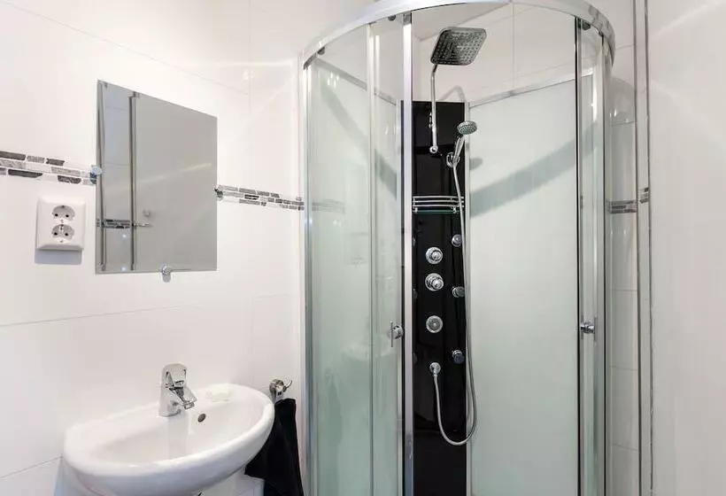 تختخواب و صبحانه Crown Guesthouse Amsterdam